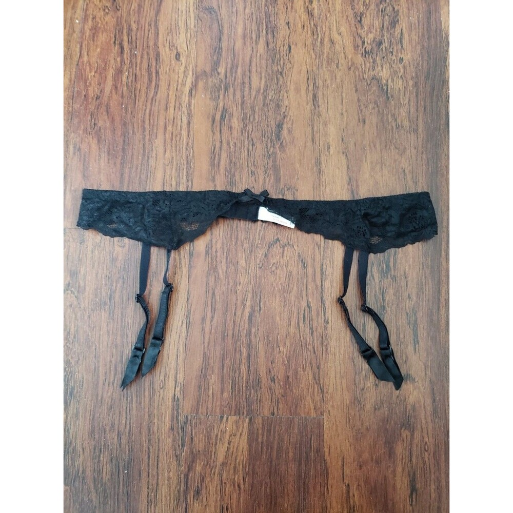 Music Legs Black Lace Garter Belt with Bow Accent One Size